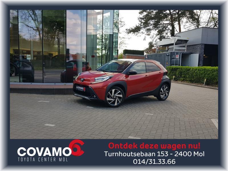 Toyota Aygo X Envy AUTOMAAT, Rouge, https://public.car-pass.be/vhr/d8d5eadf-a0eb-479f-82f3-2bf556ff1c94, Achat, Euro 6