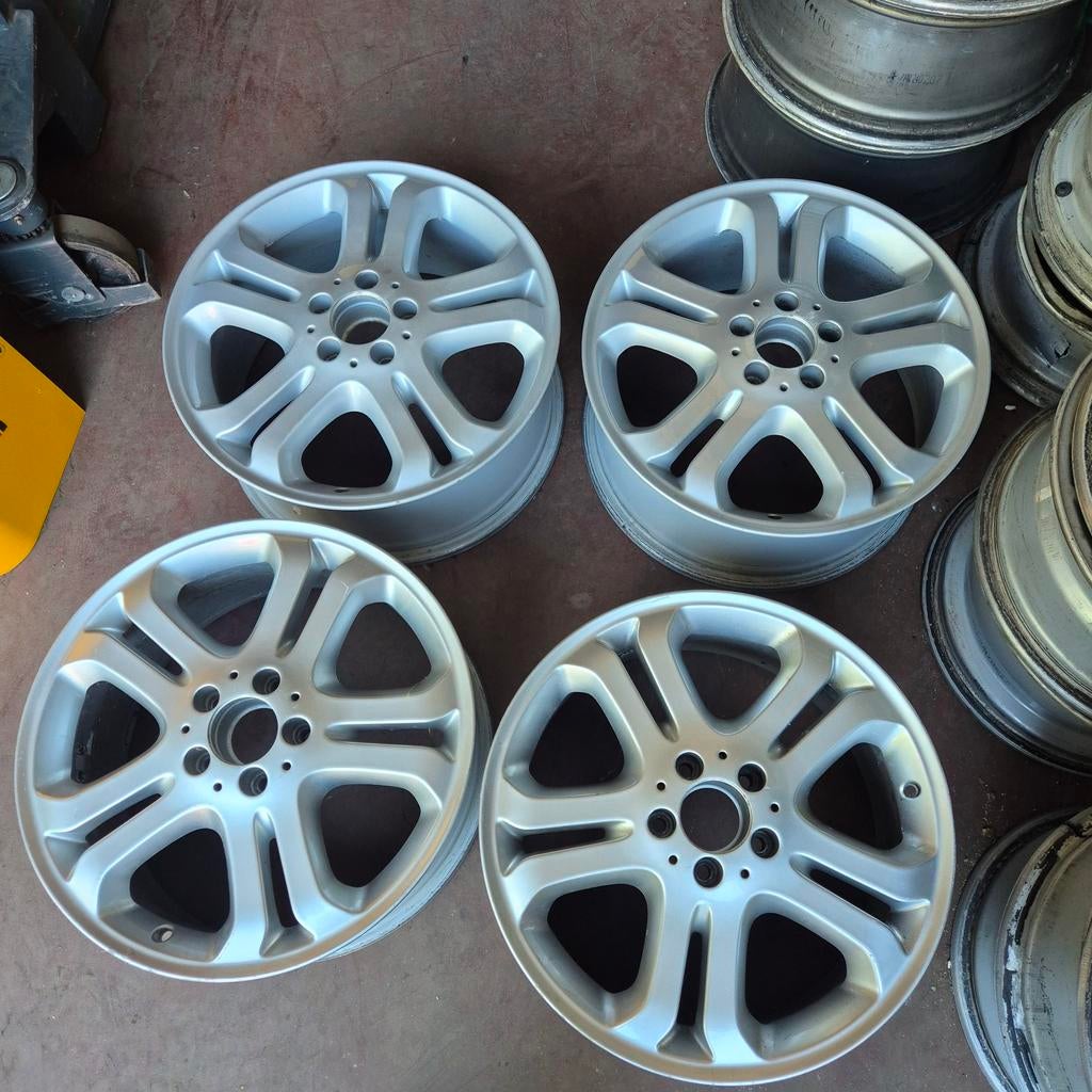 4 Jantes Mercedes ML 300€ très belle état region de liège