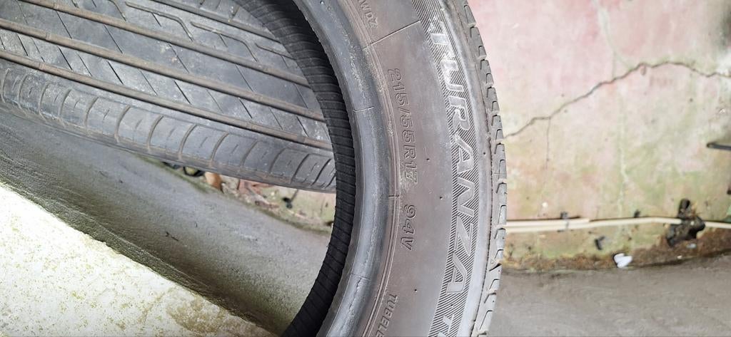 2 Pneux 215/55/17, Enlèvement