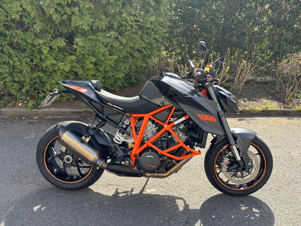 KTM 1290 super duke, 2 cilinders, Motorrijbewijs A, Bedrijf, 1301 cc