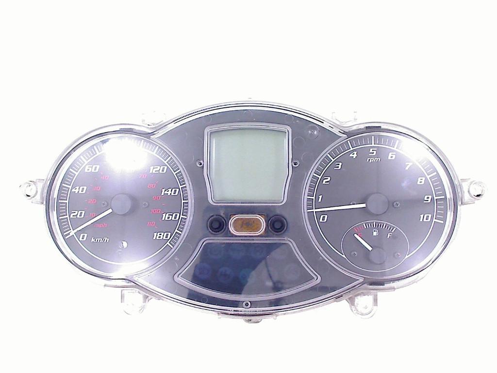 TELLERSET Piaggio MP3 400 2007-2010 (01-2007/12-2010), Dhr. S. di Majo, Gebruikt, Info@cama-motorparts.nl, P.J. Troelstraweg 8 8
3144 CX  MAASSLUIS, NL