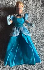 Collectors item,porseleine Disney prinses 18-19 cm, Ophalen of Verzenden, Zo goed als nieuw, Pop