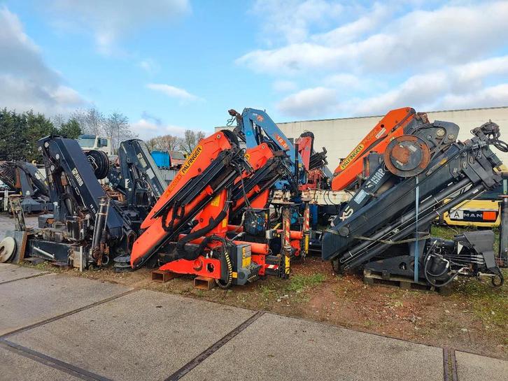 Palfinger Autolaadkranen / vrachtwagenkranen / kranen Cranes, Articles professionnels, Machines & Construction | Grues & Excavatrices
