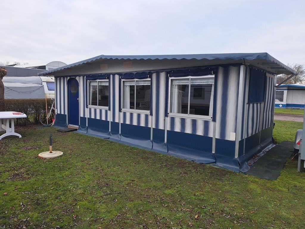 Ben eilers 4 sezoen tent met glazen ramen, Ophalen