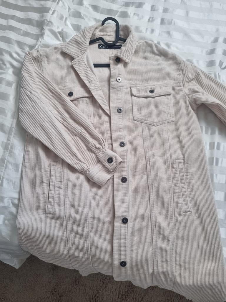 Zara hemdje, Enlèvement ou Envoi