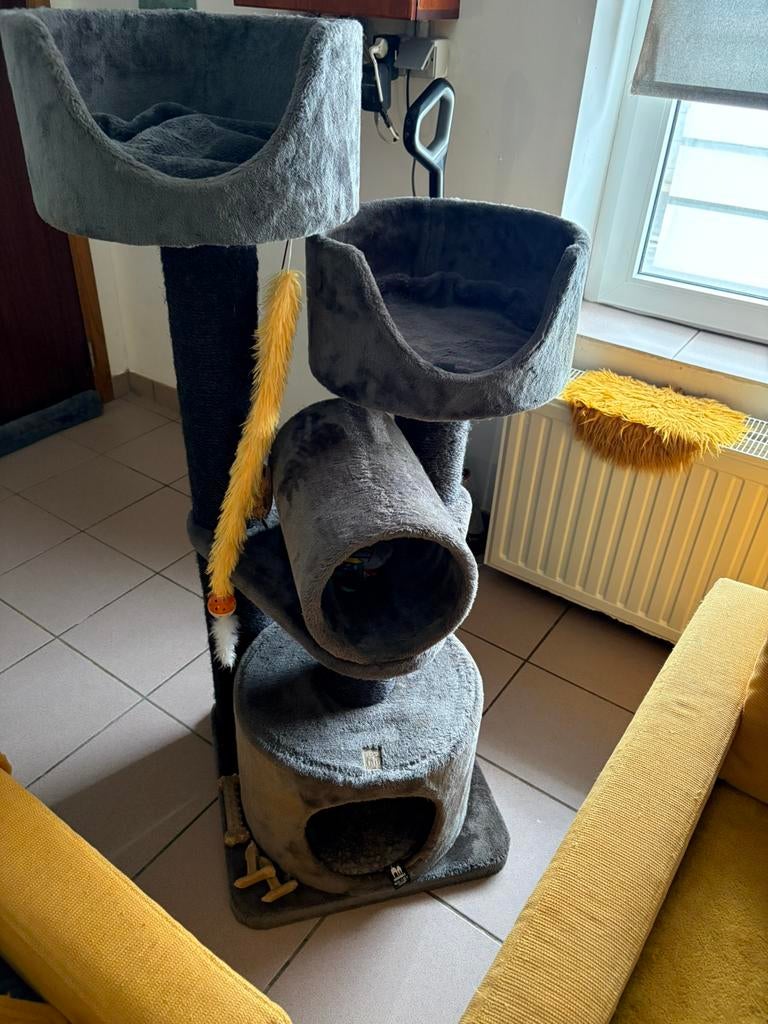 Arbre a  chat PETREBELS, Enlèvement, Utilisé