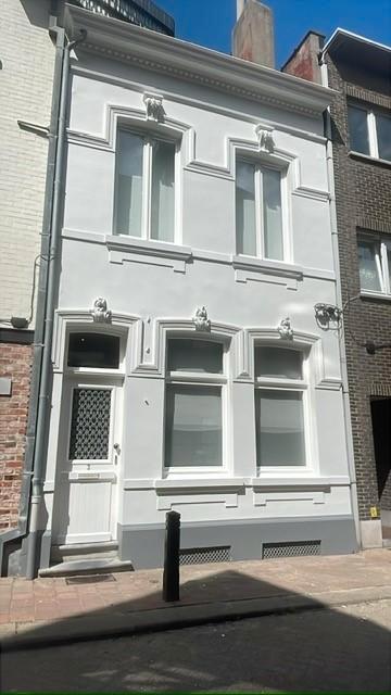 INSTAPKLARE HERENWONING (4 SLPK.) + GARAGEBOX OP TOPLIGGING, Immo, Maisons à vendre, Province de Flandre-Occidentale, Jusqu'à 200 m²