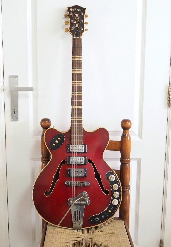 Hofner 4575 Verithin, Muziek en Instrumenten, Snaarinstrumenten | Gitaren | Elektrisch, Gebruikt, Semi-solid body, Ophalen