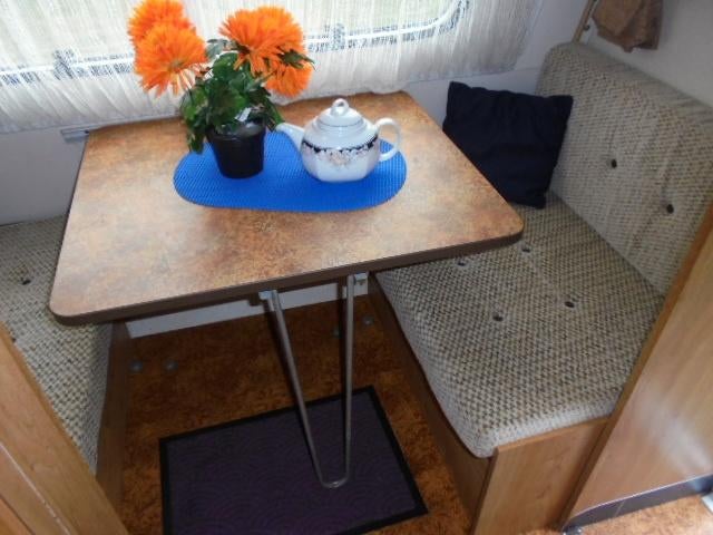 hele mooie 380, verwarming,frigo,toiletruimte+voortent--, Caravanes & Camping, Caravanes, Entreprise, Jusqu'à 4 m, 500 - 750 kg