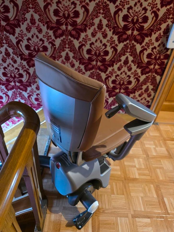 Monte-escalier Thyssenkrupp, Divers, Monte-escaliers, Enlèvement