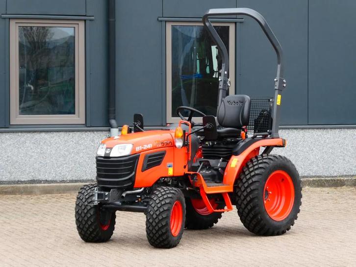 Kubota B1-241 4wd / 00207 Draaiuren / Garden Pro Banden, Zakelijke goederen, Landbouw | Tractoren, Overige merken, Gebruikt