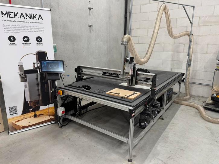Mekanika FAB CNC 1330x2700 mm, Articles professionnels, Machines & Construction | Travail du bois, Enlèvement
