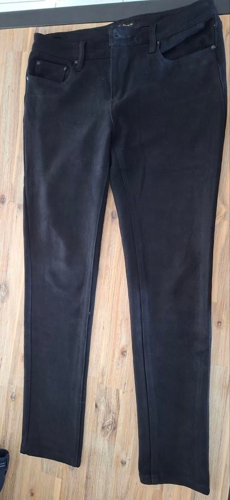 Zwarte broek nep-daim maat 40, Kleding | Dames, Broeken en Pantalons, Ophalen of Verzenden, Gedragen, Maat 38/40 (M), Zwart