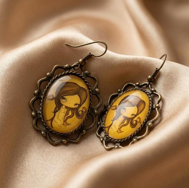 oorbellen hangers vintage met camé meisje, Handtassen en Accessoires, Oorbellen, Nieuw, Hangers, Overige materialen, Bruin, Verzenden