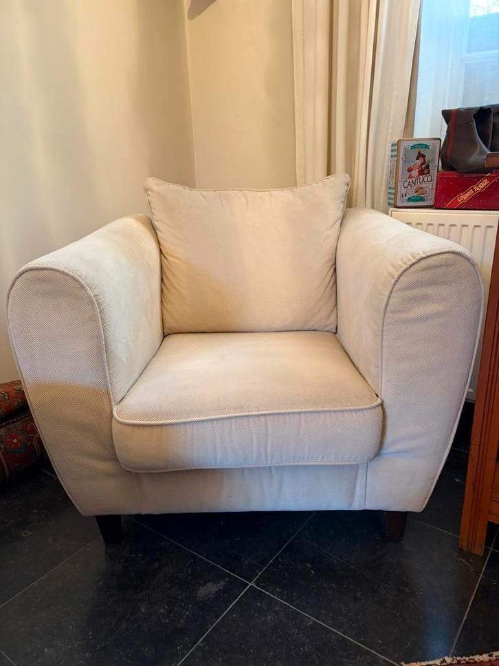 Comfortabele stoffen fauteuil – licht beige, Huis en Inrichting, Fauteuils, Zo goed als nieuw, Stof, Ophalen