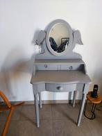 Coiffeuse, Enlèvement, Utilisé