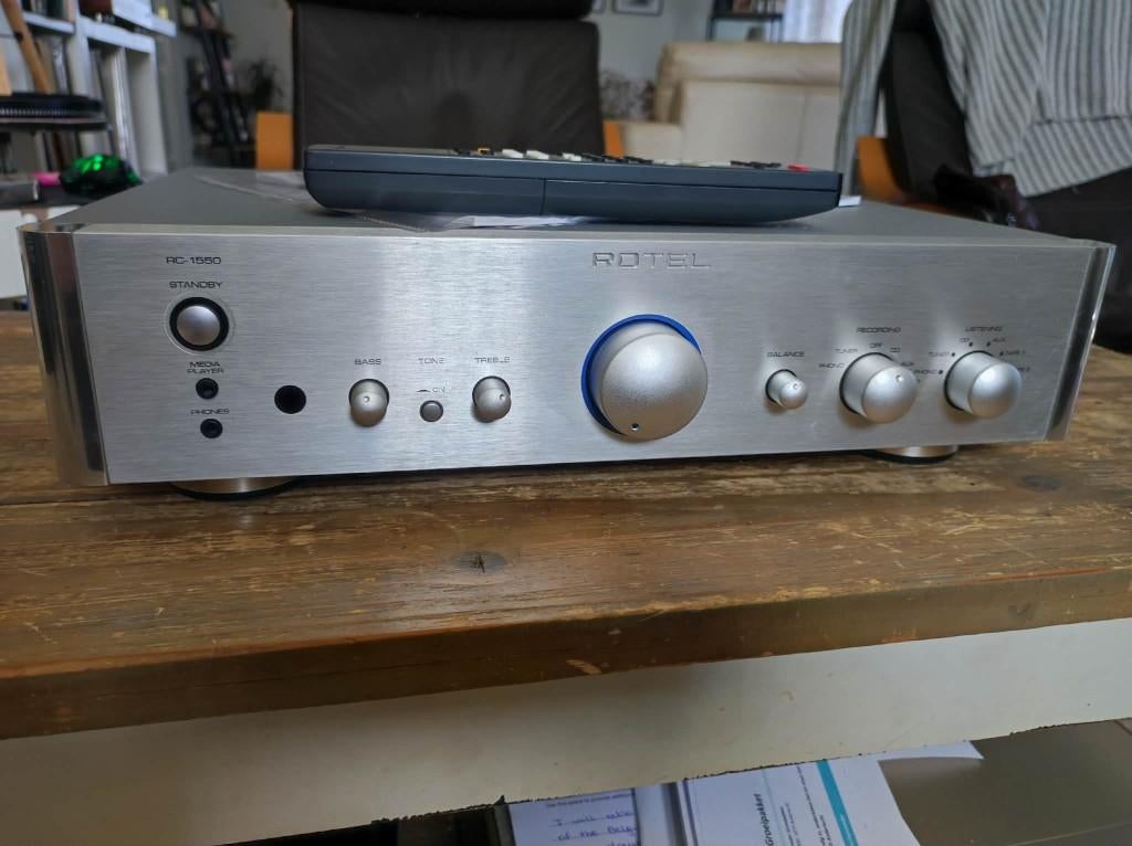 ROTEL RC1550 voorversterker van topklasse, Ophalen of Verzenden, Zo goed als nieuw, Stereo, Minder dan 60 watt