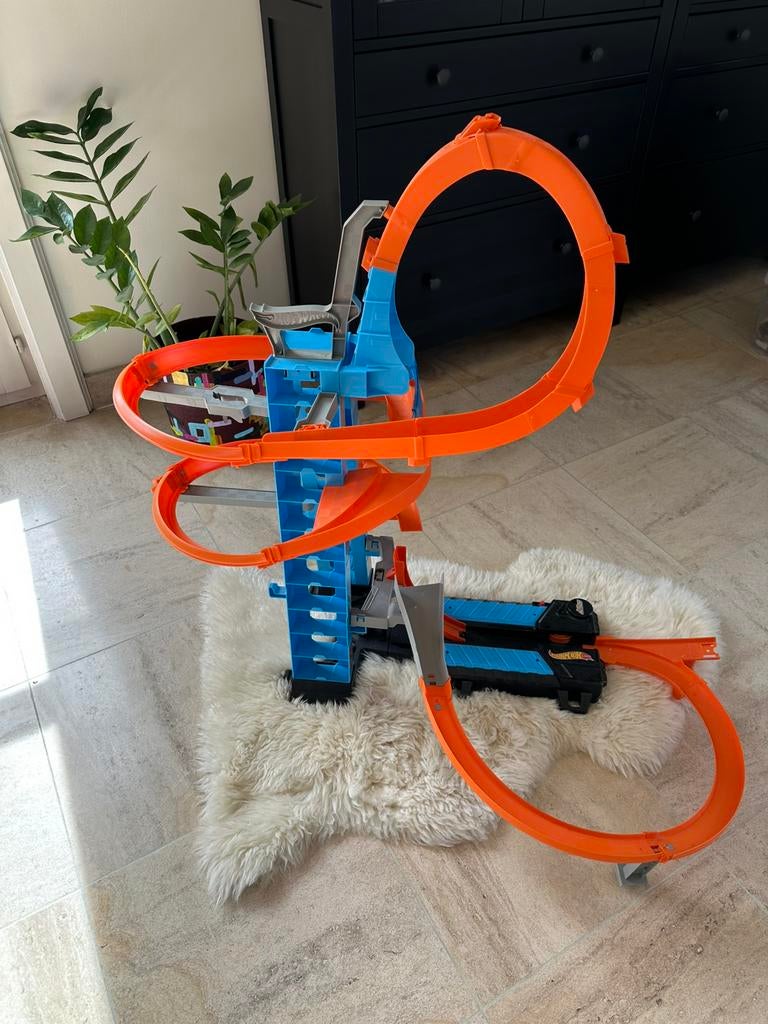 Hot wheels autogarage, Ophalen, Zo goed als nieuw, Hot Wheels