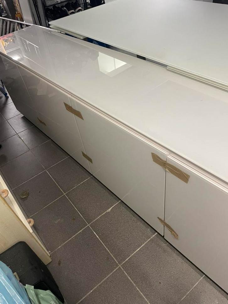 Tables et buffet marque Joli, Maison & Meubles, Armoires | Armoires à chaussures, Comme neuf, Enlèvement