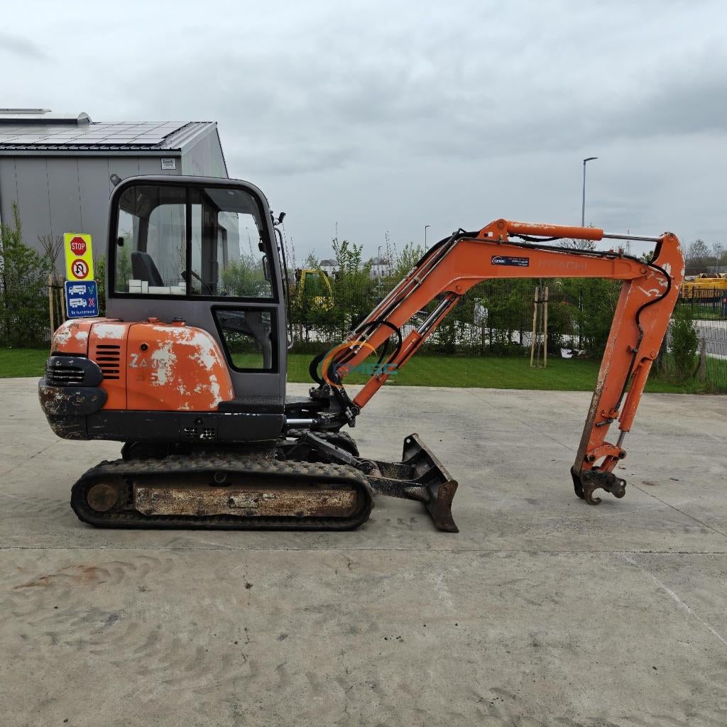 Hitachi ZX35 - 2009 - 4577h - 3,2T - 2 lijnen - PE1129, Ophalen
