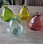 4 vases, Enlèvement