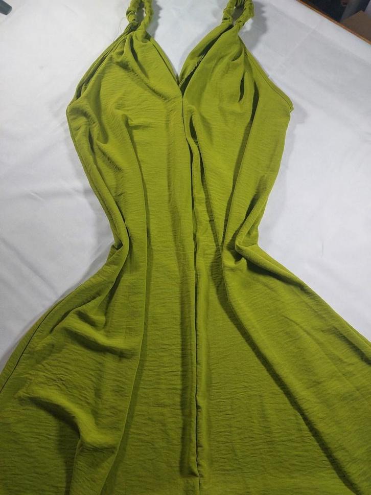 Robe longue verte Sans marque, Kleding | Dames, Jurken, Zo goed als nieuw, Maat 36 (S), Groen, Onder de knie, Ophalen of Verzenden