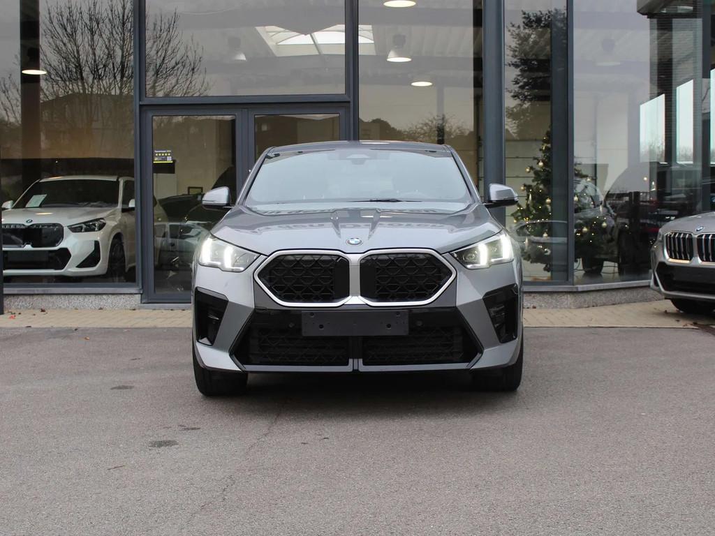 BMW X2 sDrive20i M Sport / BLINDSPOT / CAM / ICONIC GLOW, Autos, Argent ou Gris, 1645 kg, Noir, 5 portes