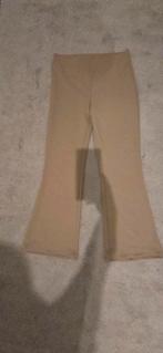 Pantalons, Enlèvement