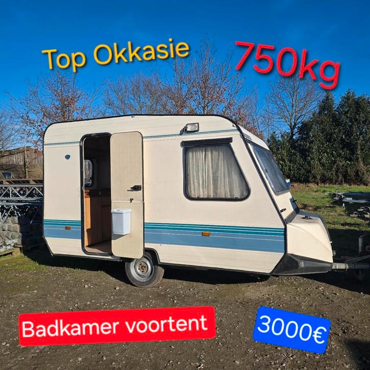 Caravan Adria 750kg Rijbewijs B Badkamer voortent camping 4m, Caravans en Kamperen, Caravans, Bedrijf, tot en met 3, 500 - 750 kg