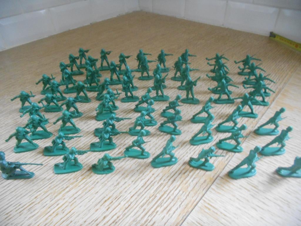 Soldats - figurines (jouet) - 65 pièces. cc, Enlèvement ou Envoi