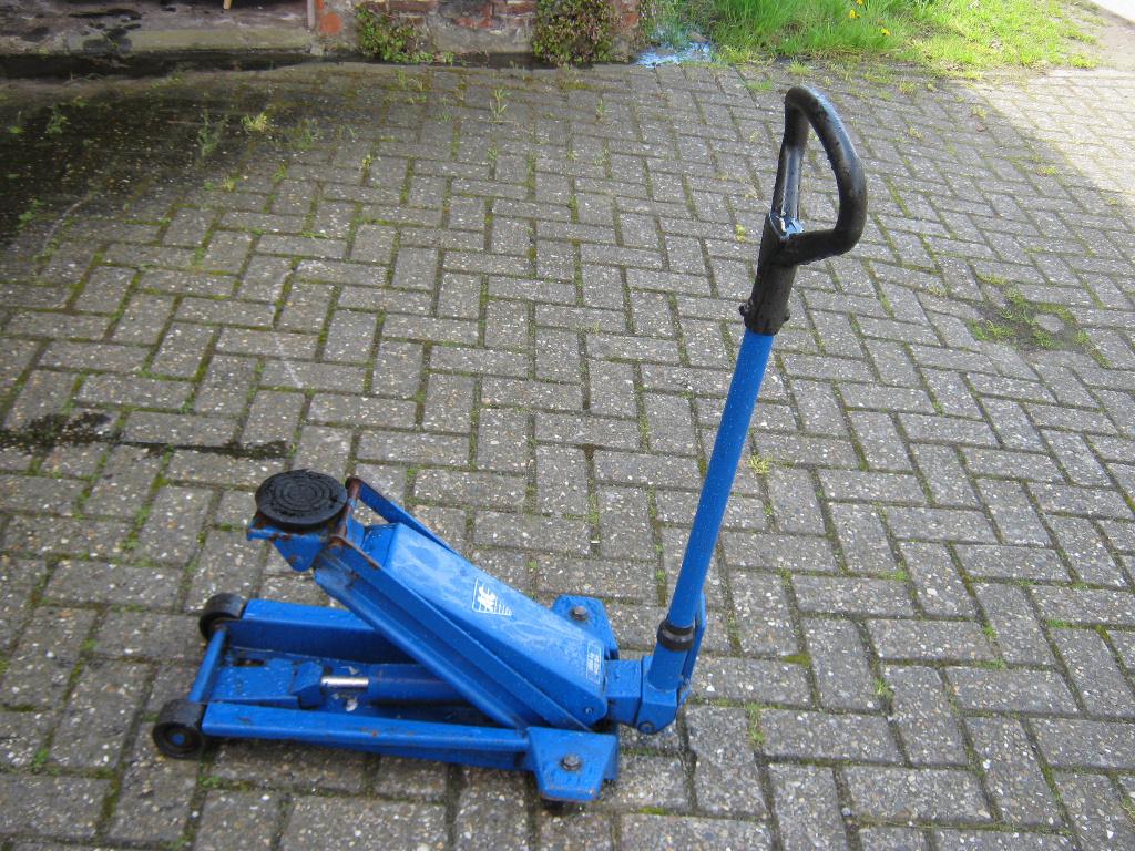 2 ton hydraulische krik in goede staat, Autos : Divers, Prises, Enlèvement, Utilisé, Hydraulique