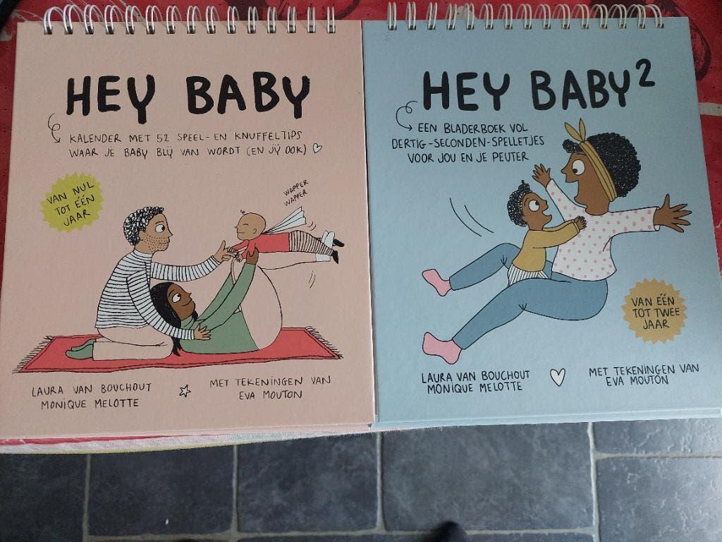 2 boekjes Hey baby, Ophalen, Zo goed als nieuw, Mouton Eva