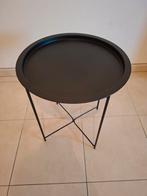 Bijzet tafeltje, Enlèvement