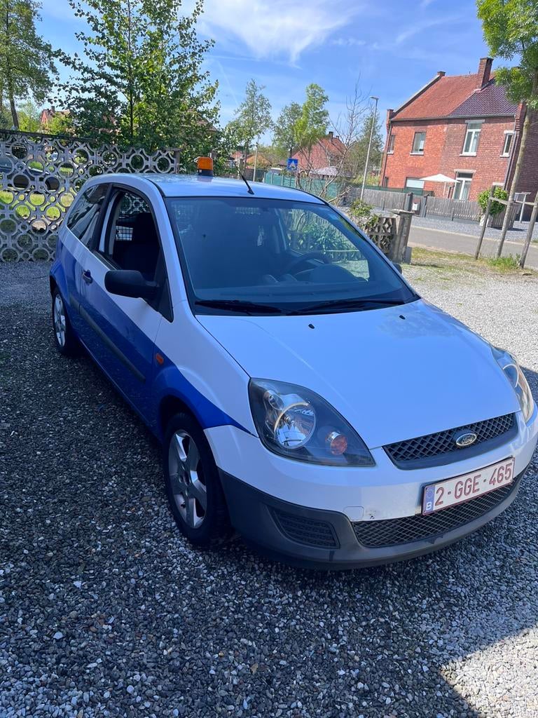 Lichte vracht ford fiesta, Autos, Camionnettes & Utilitaires, Achat, Boîte manuelle, 2 portes, Diesel