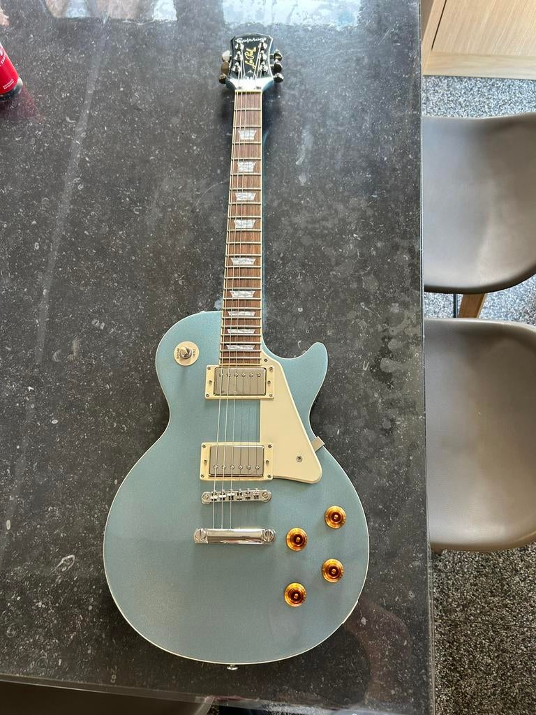Epiphone les paul (Net nieuwe snaren, met stand), Ophalen, Zo goed als nieuw, Solid body, Epiphone