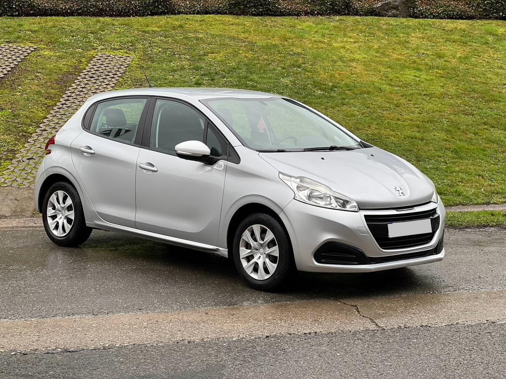 Peugeot 208 1.6 hdi euro 6B 2018*189.000km*Avec contrôle, Autos, Argent ou Gris, Achat, Euro 6, 5 portes