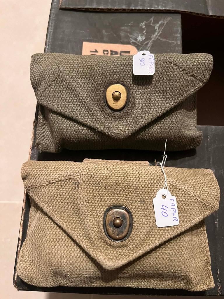 Trousse de premiers secours + pansement., Collections, Enlèvement ou Envoi, Armée de terre, Objet d'art