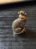 Figurine chat avec oiseau sur la tête en laiton., Collections, Enlèvement ou Envoi, Neuf, Animal de ferme, Statue ou Figurine