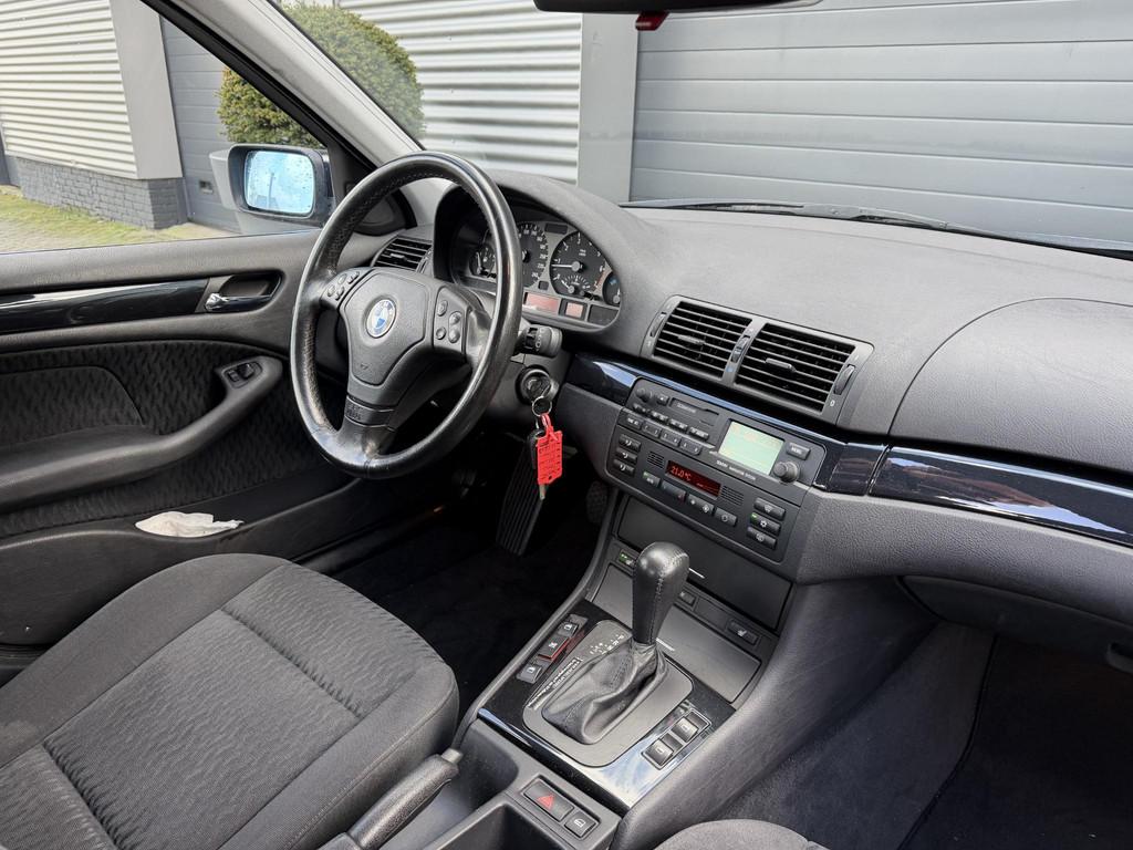 BMW 3-serie 320i Executive (automatique), Autos, Achat, Entreprise, Automatique, 1600 kg