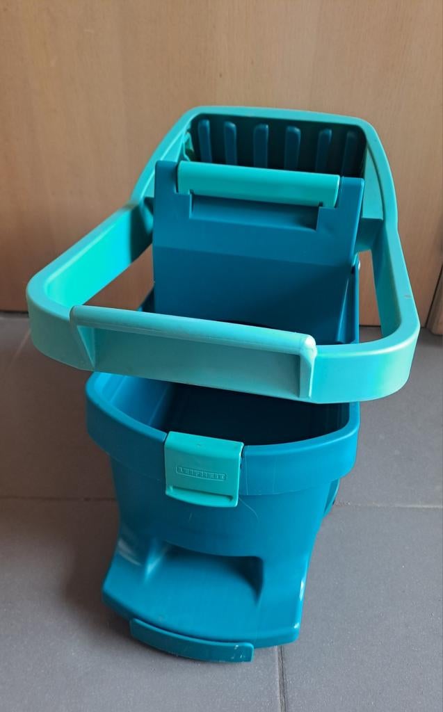 Leifheit Profi XL emmer met pers en wielen en steel, Ophalen