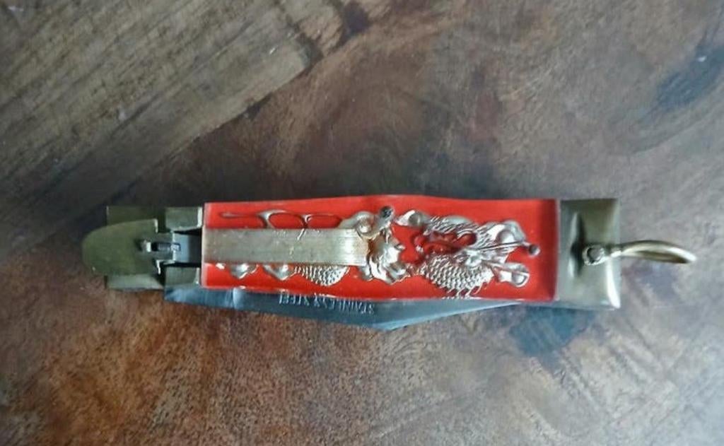 Mooi stainless mes, Ophalen