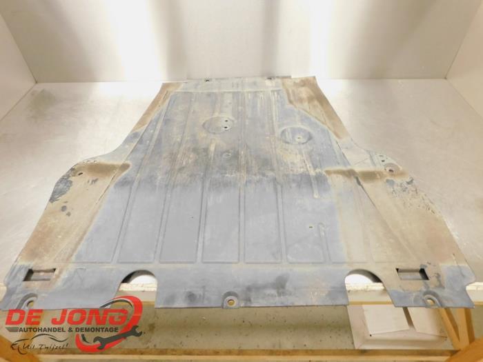 Motor Beschermplaat van een Renault Clio, Auto-onderdelen, Carrosserie, Renault, Gebruikt, 3 maanden garantie, Ophalen of Verzenden