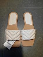 Slippers beige, Kleding | Dames, Schoenen, Beige, Nieuw, Stradivarius, Ophalen