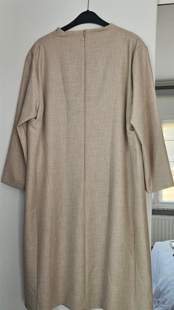 Dameskleedje, Ophalen, Beige