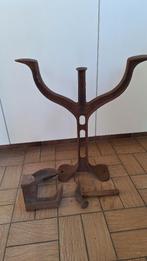 Schoenmakers aambeeld met hamer, Ophalen