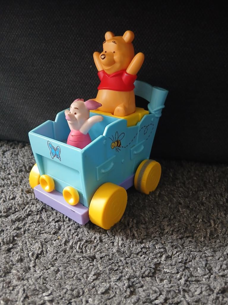 Disney Winnie the Pooh & Knorretje - Tomy Push & Go auto, Kinderen en Baby's, Ophalen, Zo goed als nieuw
