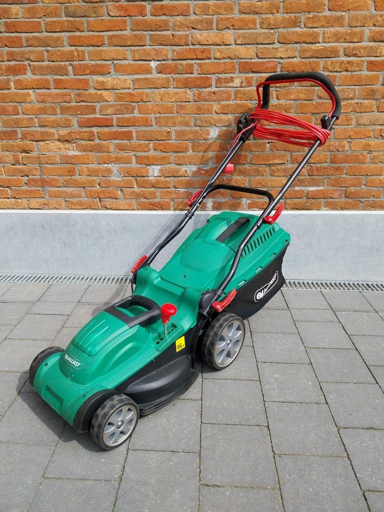 Elektrische grasmaaier, Tuin en Terras, Grasmaaiers, Elektrische grasmaaier, Zo goed als nieuw, Opvangbak, Ophalen