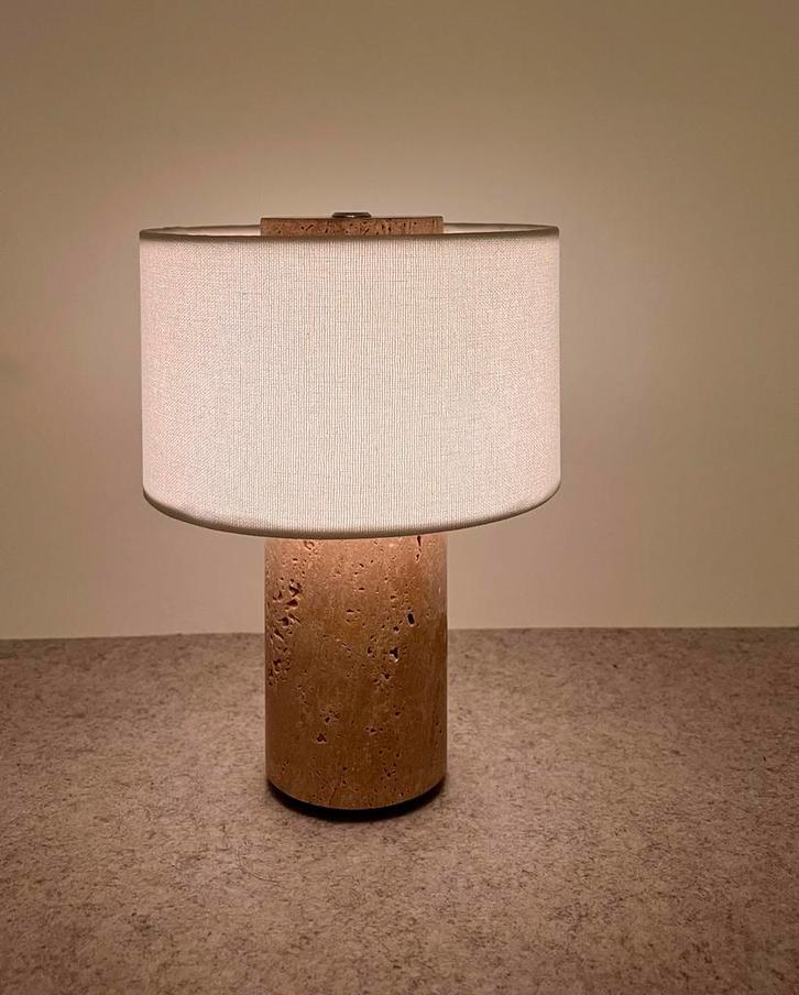 Luxe marmer/natuursteen en linnen tafellamp., Maison & Meubles, Lampes | Lampes de table, Neuf, Moins de 50 cm, Autres matériaux