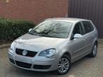 Volkswagen Polo United 1.2 benzine Euro 6, Auto's, Stof, Euro 6, Handgeschakeld, Particulier