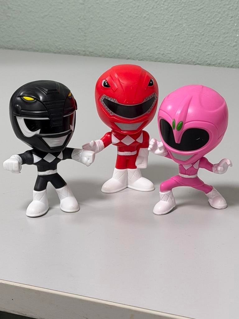 Power Rangers Burger King 2018 Figuren Set 3 rood roze zwart, Verzamelen, Poppetjes en Figuurtjes, Zo goed als nieuw, Ophalen of Verzenden